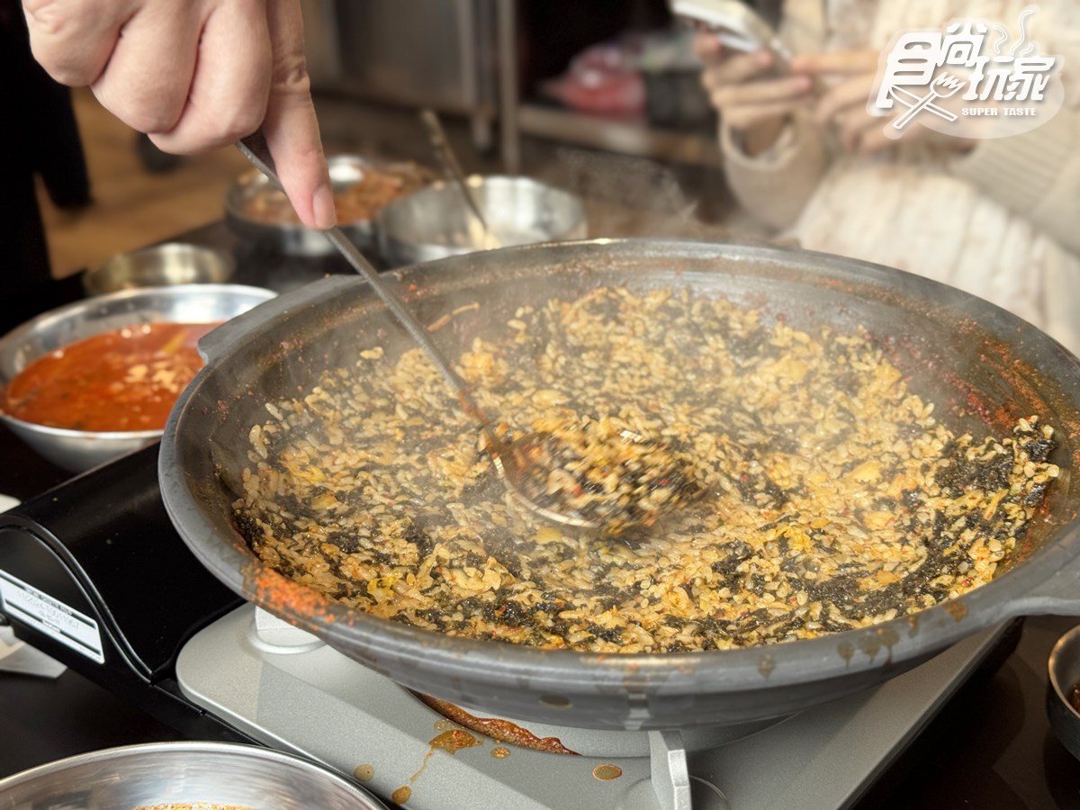 築間第1家「韓國醒酒湯」開幕!5大推薦+隱藏吃法一覽,內用小菜無限續到飽 築間第1家「韓國醒酒湯」開幕!5大推薦+隱藏吃法一覽,內用小菜無限續到飽