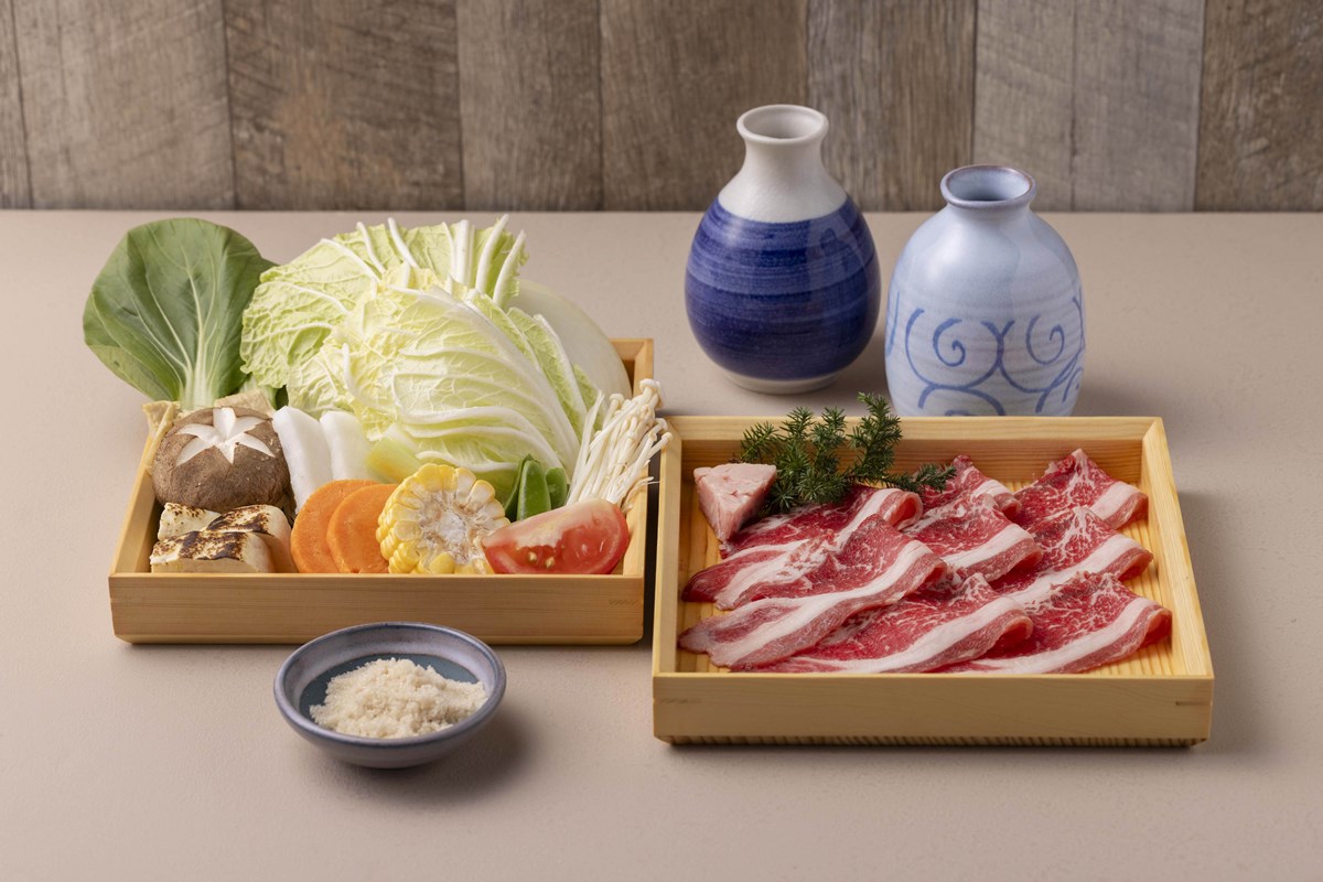 台中最新「日式壽喜燒」開幕！580元爽嗑和牛＋棉花糖鍋，免費送Q嫩松阪豬