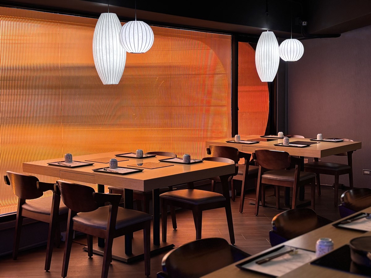 台中最新「日式壽喜燒」開幕！580元爽嗑和牛＋棉花糖鍋，免費送Q嫩松阪豬