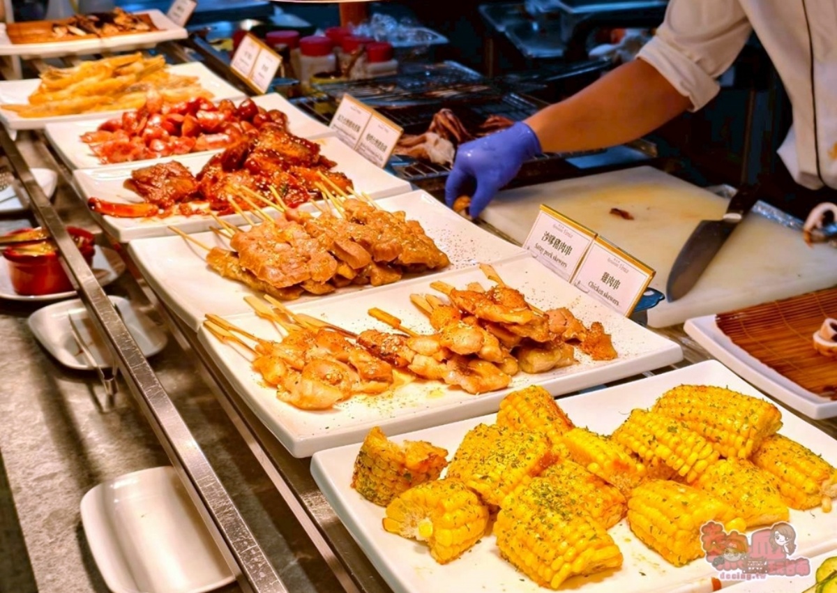 老饕激推「台南最強飯店吃到飽」！超過200道多國料理、螃蟹海鮮無限吃