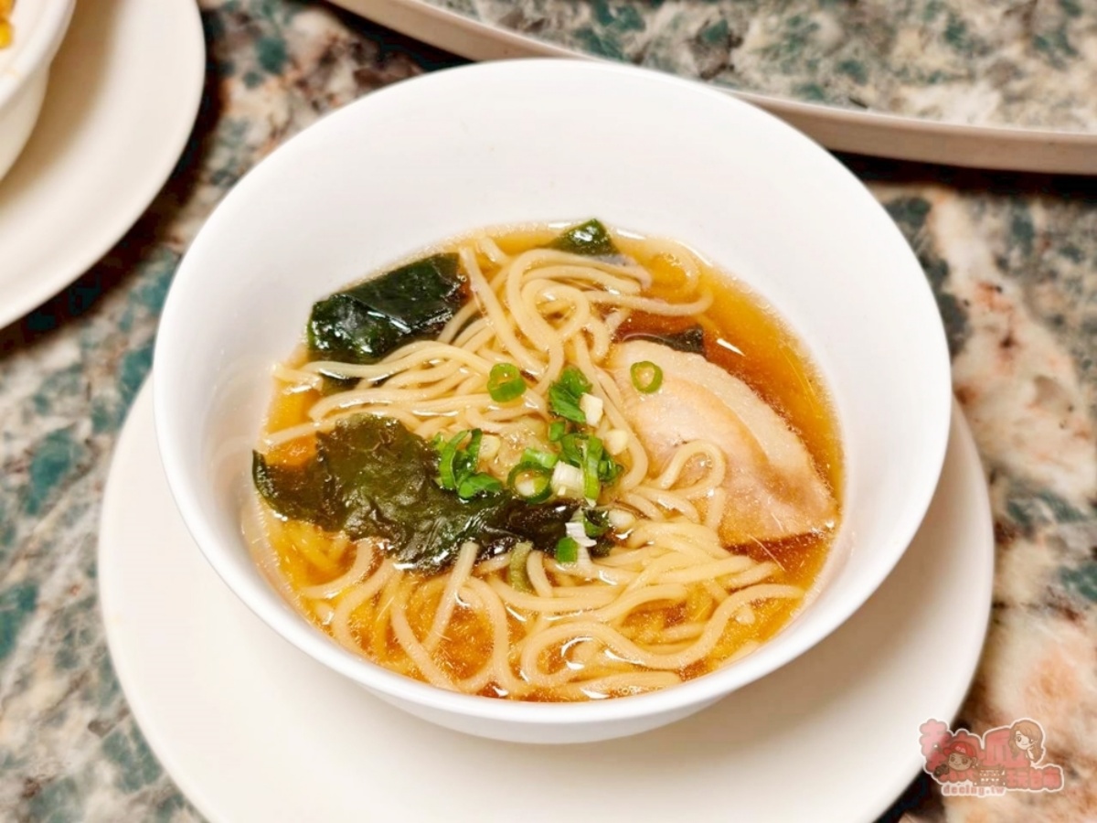 老饕激推「台南最強飯店吃到飽」！超過200道多國料理、螃蟹海鮮無限吃