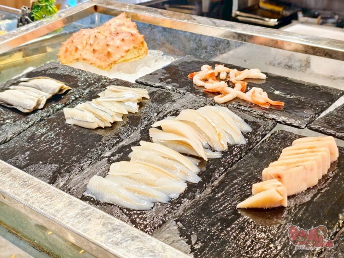老饕激推「台南最強飯店吃到飽」！超過200道多國料理、螃蟹海鮮無限吃