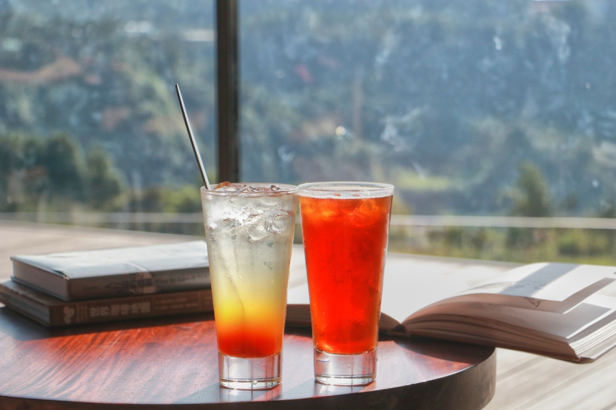 180度湖景下午茶！日月潭秘境咖啡８間：昭和池畔小屋、玻璃屋草地披薩