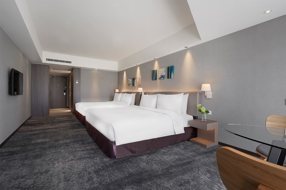 高鐵＋住宿最低０元起！高鐵假期優惠現折200元，多人同行折抵金額無上限