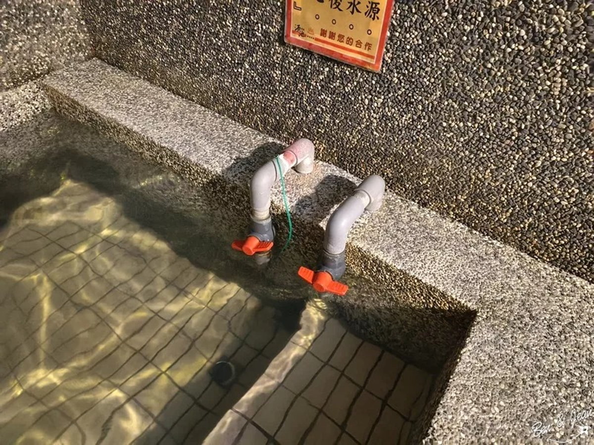 礁溪泡湯300元有找！雙人湯屋24H開放半夜也能衝，大眾池百元爽泡不限時