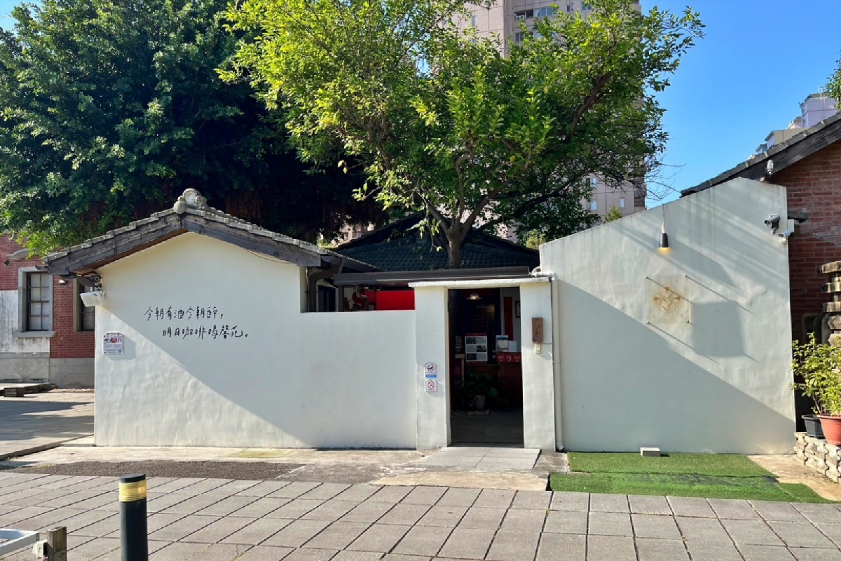 米其林年菜2999！「連６年米其林推薦台菜」下殺64折，免運再送煙燻豚棒腿