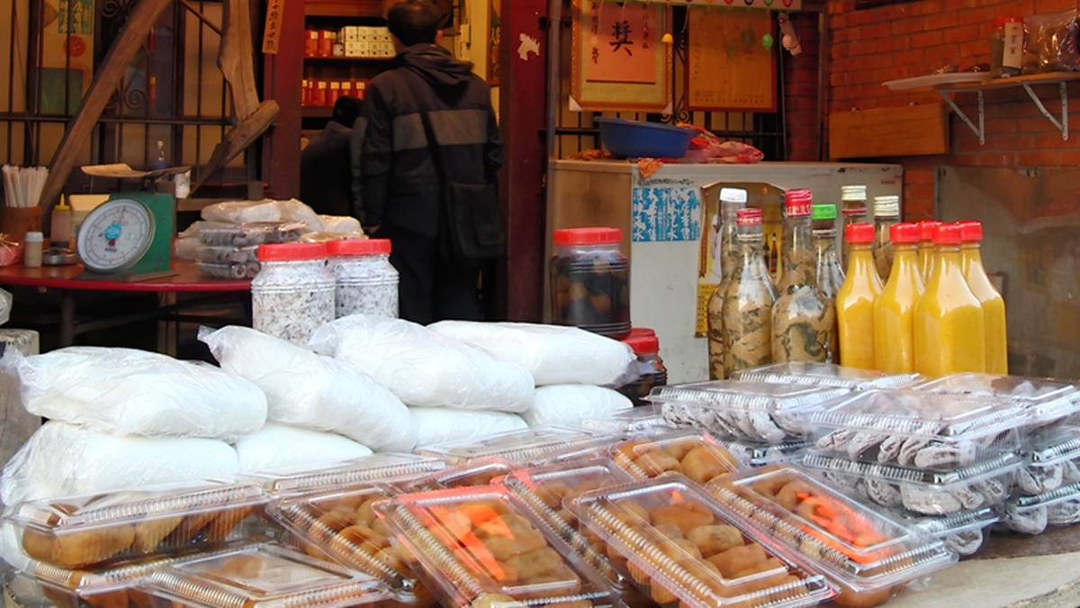 贏過鹿港、淡水！台灣老街新霸主是它，一票網友狂讚：好吃好逛、美食不踩雷