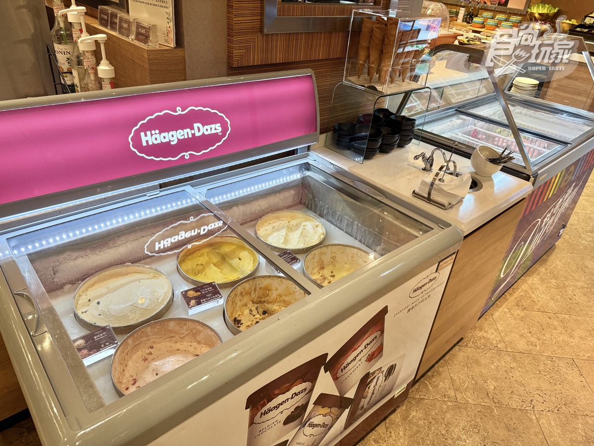 台北爽嗑「草莓料理吃到飽」！25道草莓料理開箱，雙人同行第２人55折