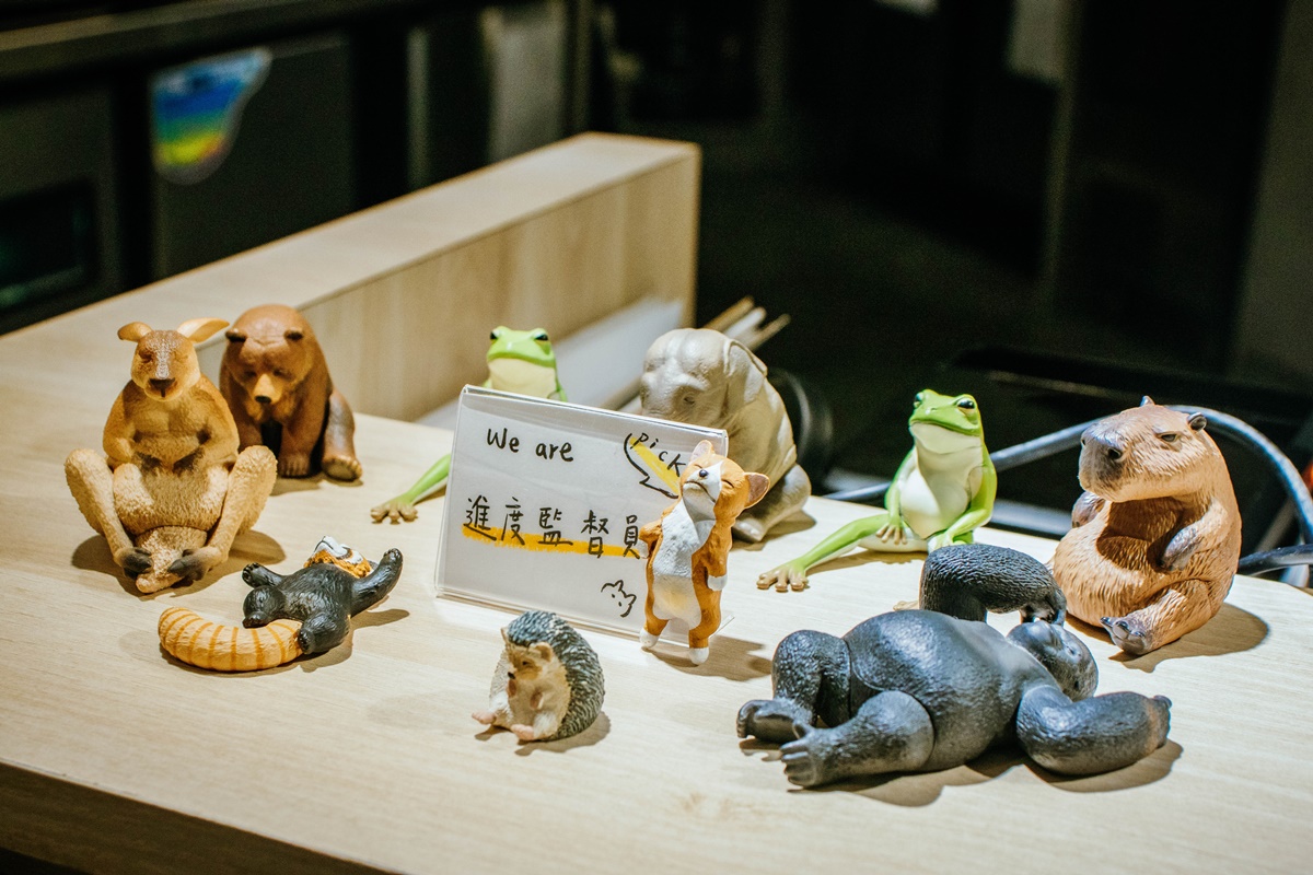 拖延症人救星！西門町百坪老屋咖啡廳「進度監督員」暴紅，５層樓重點帶逛