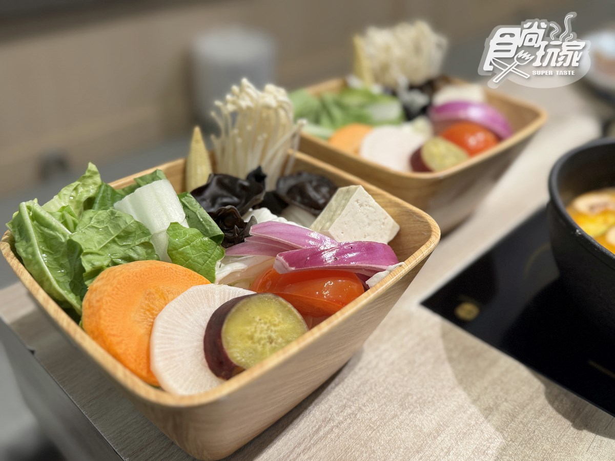 免費送Tefal鍋具!高CP值「雞湯火鍋」爽吃火焰雞+肋眼牛,開心果冰吃到飽 免費送Tefal鍋具!高CP值「雞湯火鍋」爽吃火焰雞+肋眼牛,開心果冰吃到飽