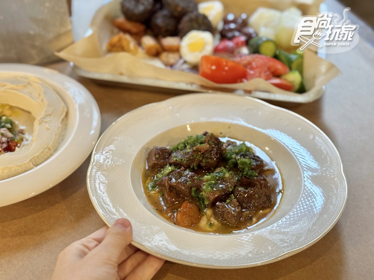 亞洲第２間「地中海料理」插旗台北！350元起吃牛胸皮塔，老饕必點紅玉炸雞