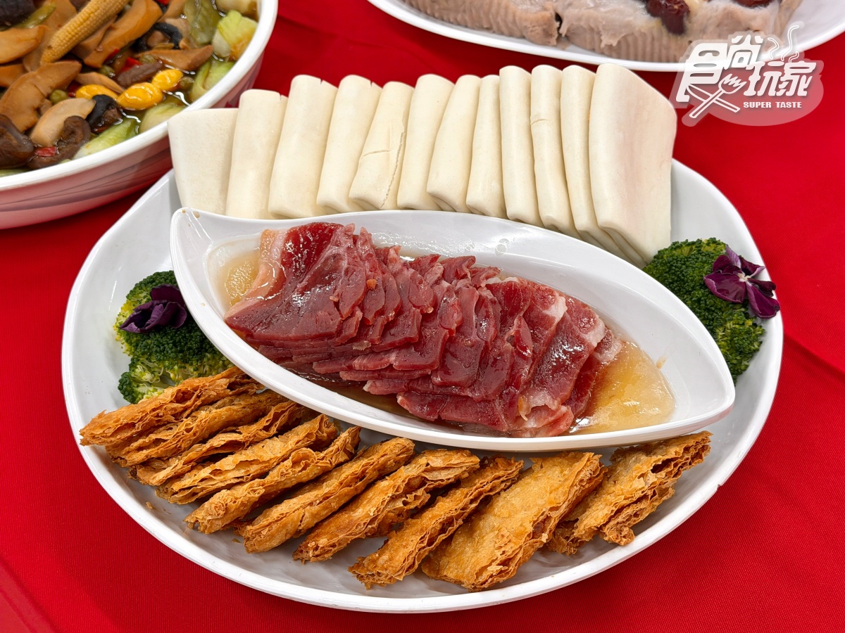 酷洛米佛跳牆超吸睛!2026通路年菜超過200道,還有免費試吃大會快筆記 酷洛米佛跳牆超吸睛!2026通路年菜超過200道,還有免費試吃大會快筆記