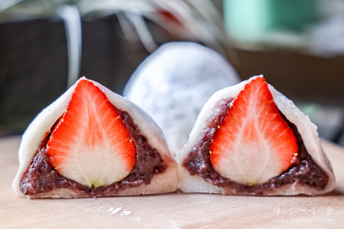 全台14家排隊草莓大福「斷面秀」：一顆25元 vs 精品級甜點，你的命定大福是哪顆？