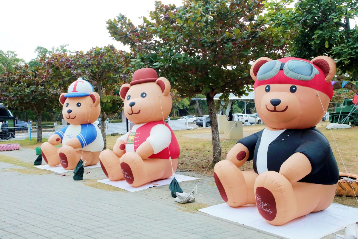 全台首座「海上泰迪熊樂園」！帥氣軍艦變身熊熊博物館，門票100元就能逛