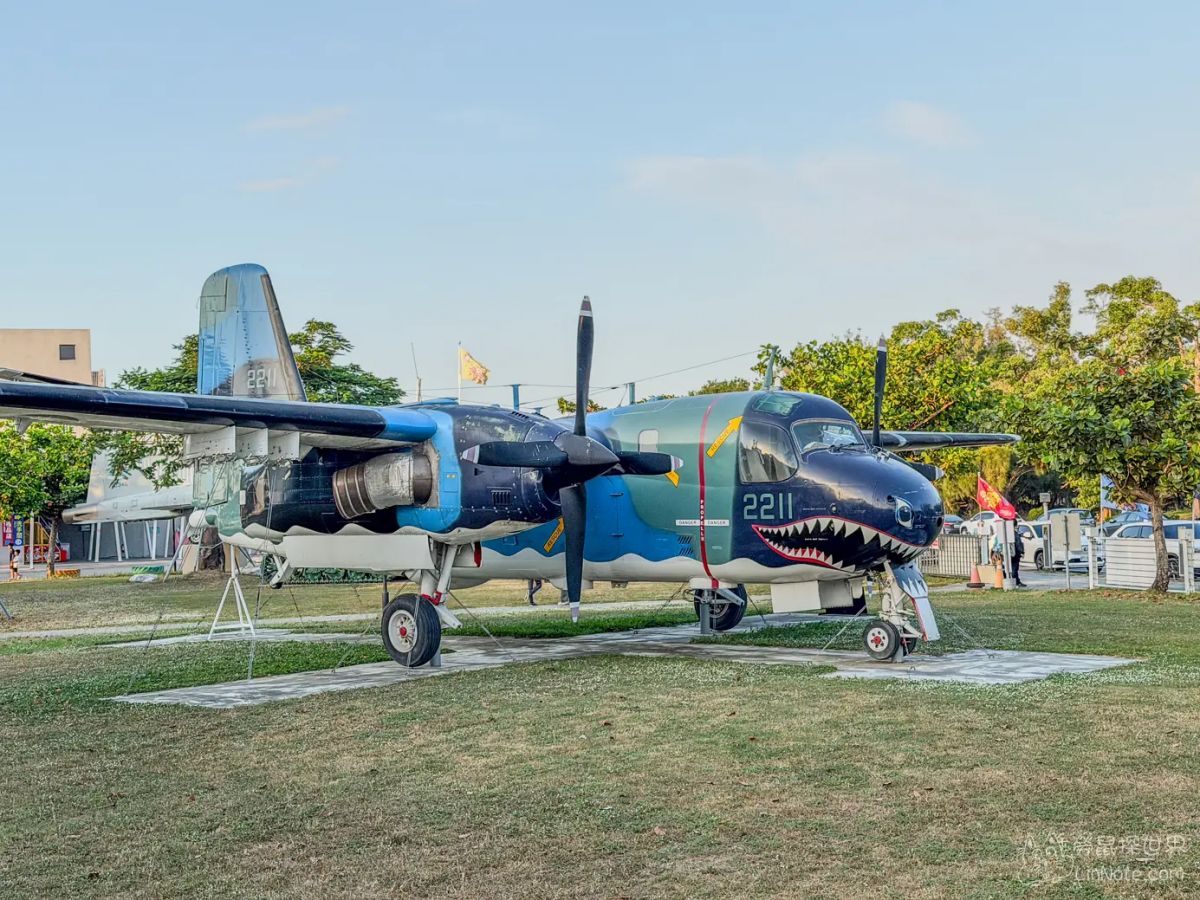 全台首座「海上泰迪熊樂園」！帥氣軍艦變身熊熊博物館，門票100元就能逛