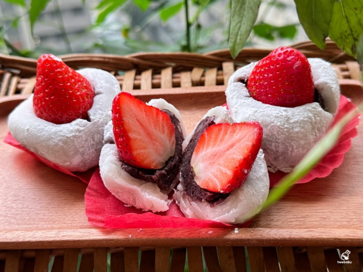 全台14家排隊草莓大福「斷面秀」：一顆25元 vs 精品級甜點，你的命定大福是哪顆？