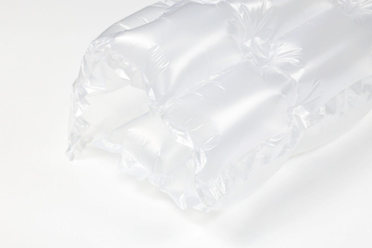 氣泡紙可回收嗎？最高罰6000！網友發明「防撞袋重生術」：買蛋神器、髒襪救星