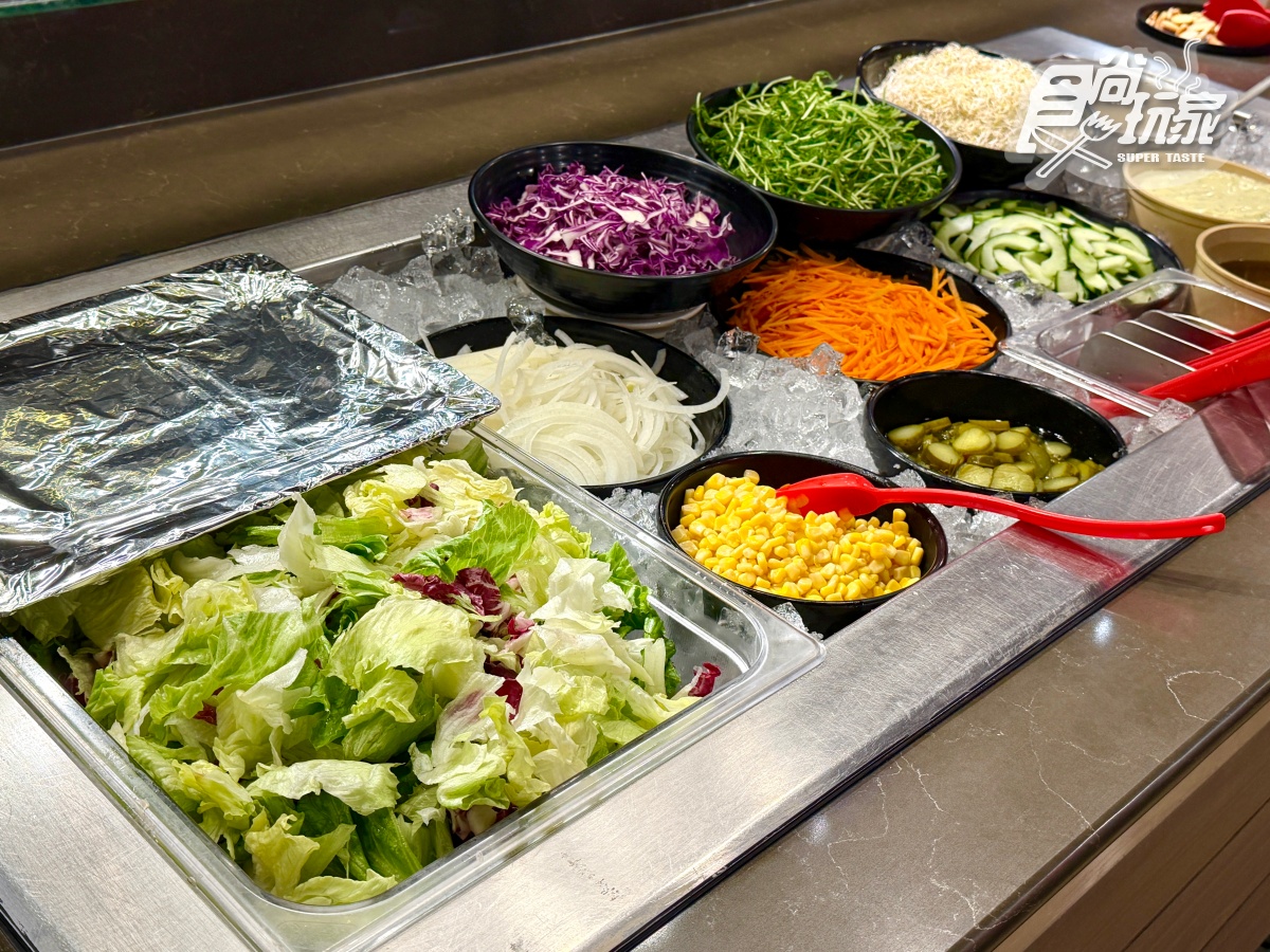 「40年老字號牛排」搬家新開幕！559元排餐＋自助吧吃到飽，熱食、甜點無限夾