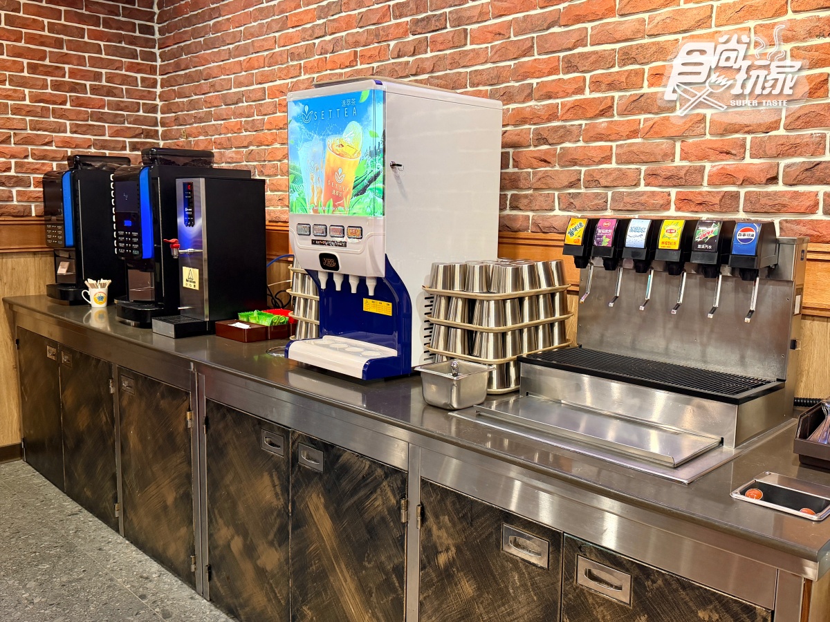 「40年老字號牛排」搬家新開幕！559元排餐＋自助吧吃到飽，熱食、甜點無限夾