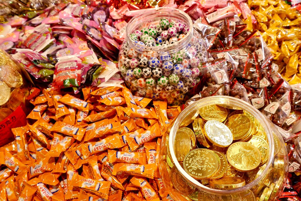 過年買零食注意！老闆坦承「１軟糖」超難吃別買，一票人點頭：童年惡夢