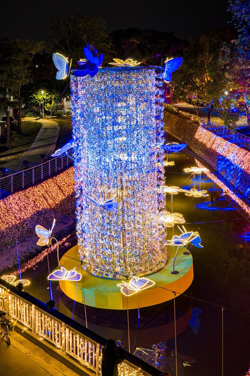 2026全台最美燈會在這邊！４大主題燈區搶先看，美拍水晶獨角獸、客家花布馬