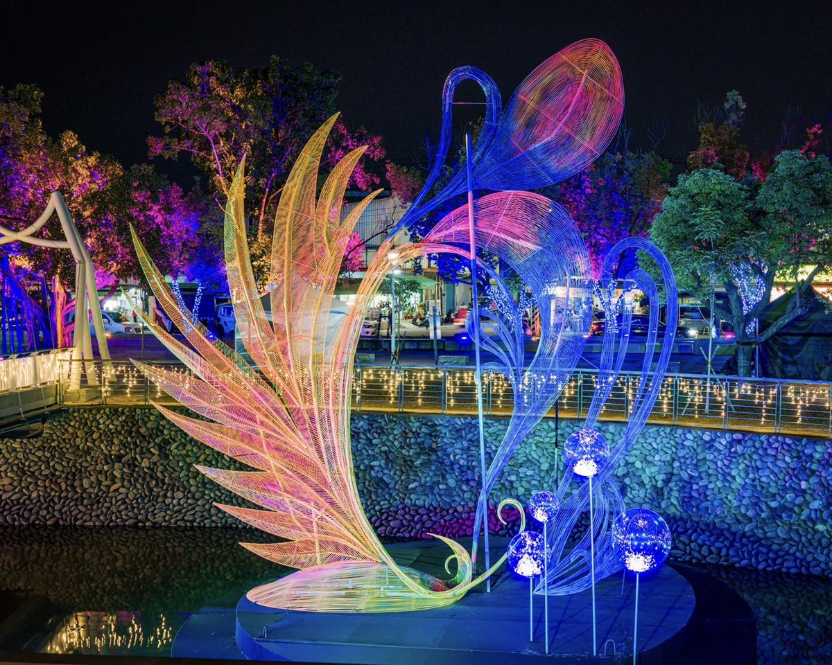 2026全台最美燈會在這邊！４大主題燈區搶先看，美拍水晶獨角獸、客家花布馬