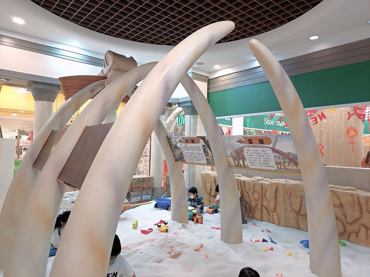 不限時暢玩一整天！新北「450坪親子室內樂園」藏在這，玩累還能順道逛百貨