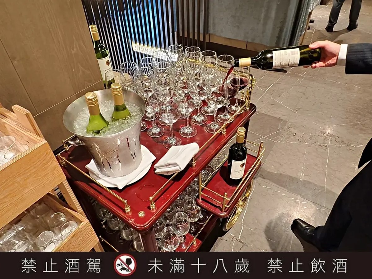 生肖屬「馬」快衝!飯店Buffet吃到飽第2人半價,名字有「馬」同音字也可以 生肖屬「馬」快衝!飯店Buffet吃到飽第2人半價,名字有「馬」同音字也可以