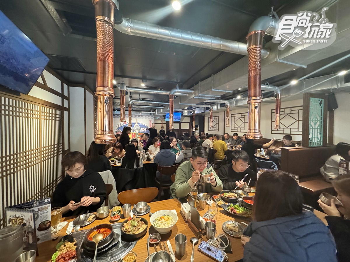 450元韓式小菜吃到飽！高CP值「韓式料理」必嗑燉牛骨，免費DIY鑰匙圈