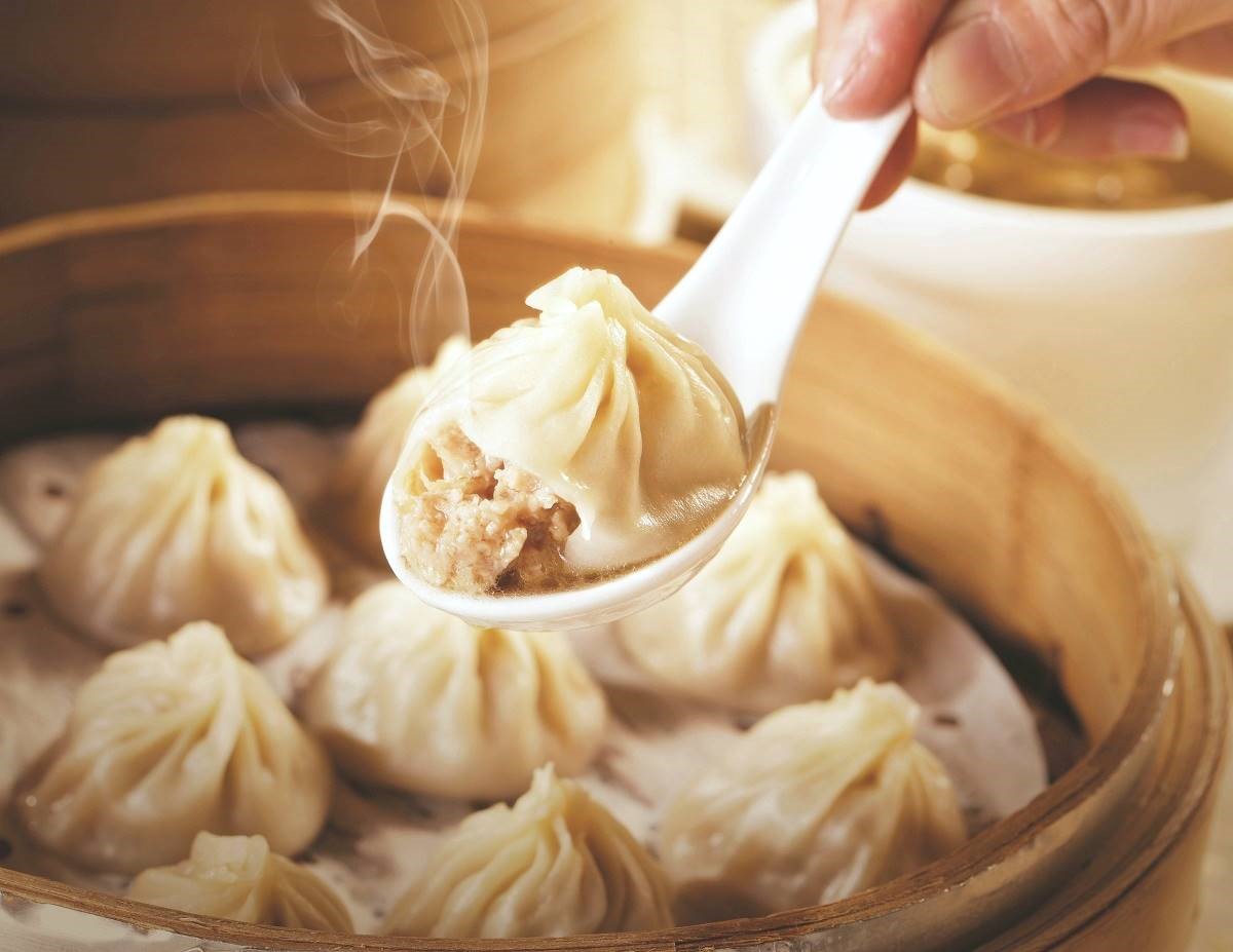 「高雄湯包霸主」插旗台北！開幕「７菜雙人套餐」只要半價，５大優惠一次看