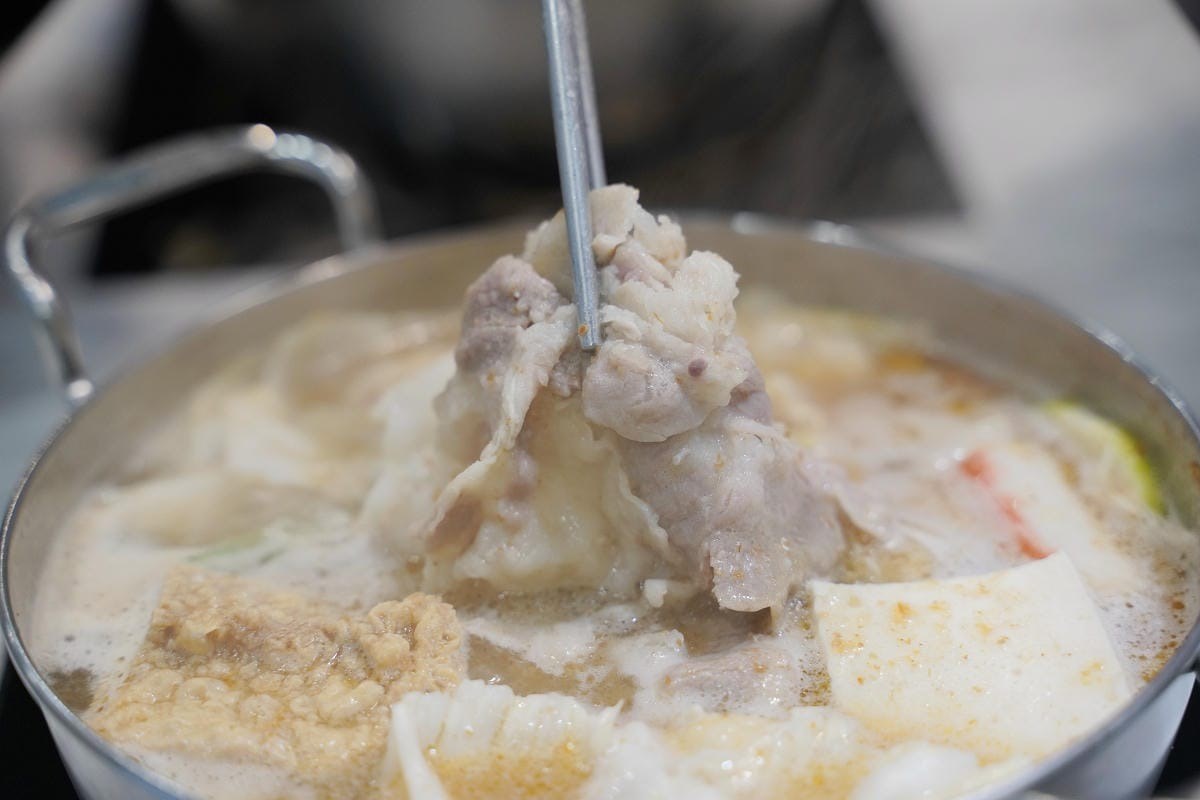 139元吃到飽!超狂「平價小火鍋」滷肉飯、甜點、冰淇淋暢吃,必嗑牛奶鍋 139元吃到飽!超狂「平價小火鍋」滷肉飯、甜點、冰淇淋暢吃,必嗑牛奶鍋