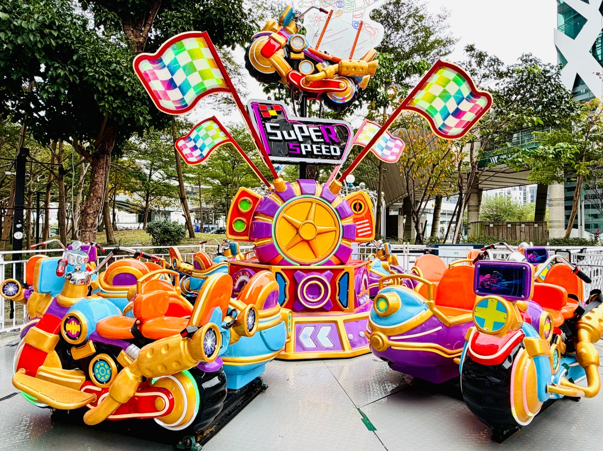 最夢幻「夜間遊樂園」！旋轉木馬、海盜船、彈跳床６大設施，再送100元餐券