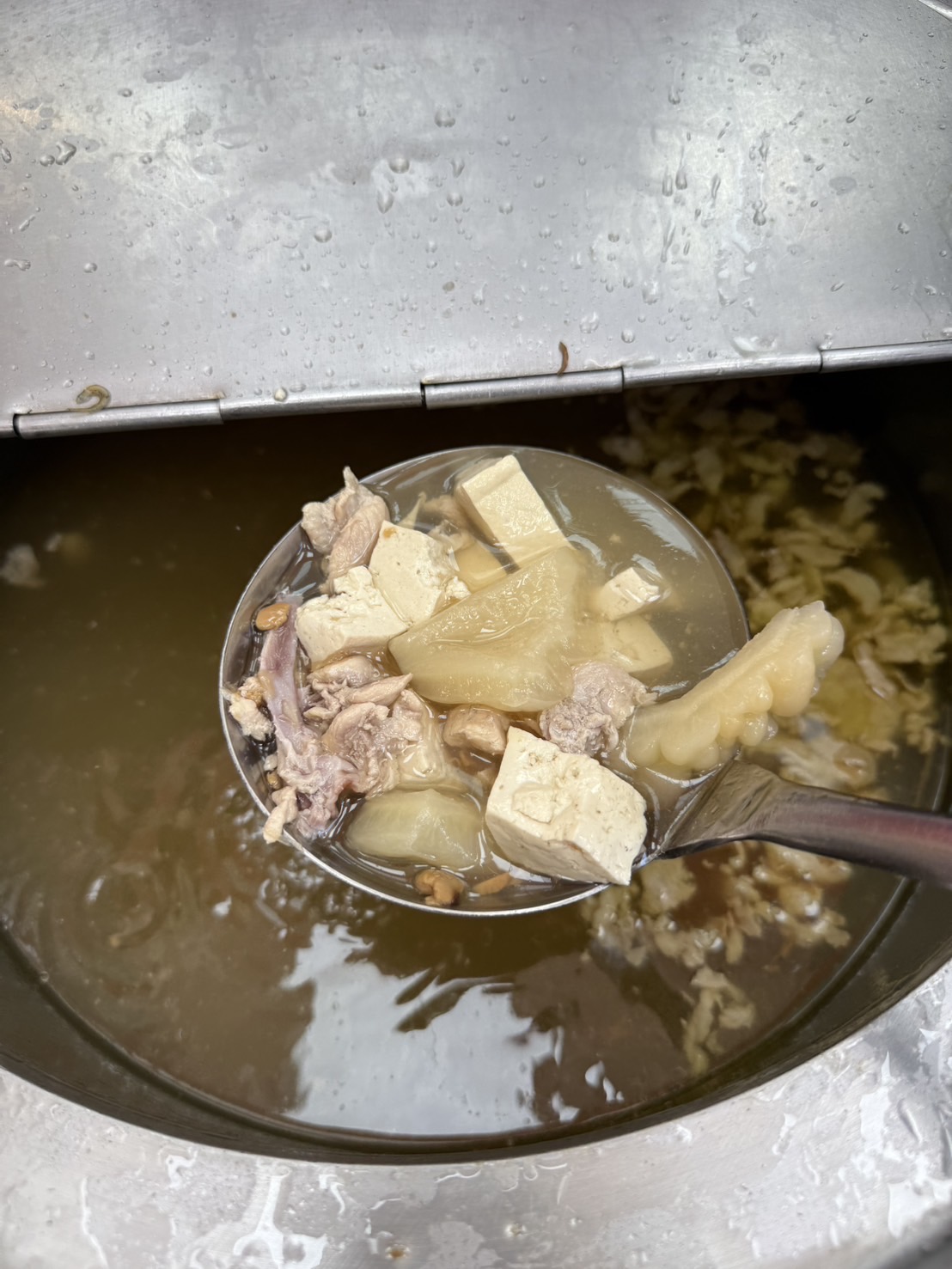 新開３門市買一送一！「便當界烤肉王」直火現烤＋澎派肉量，還有送烤肉優惠