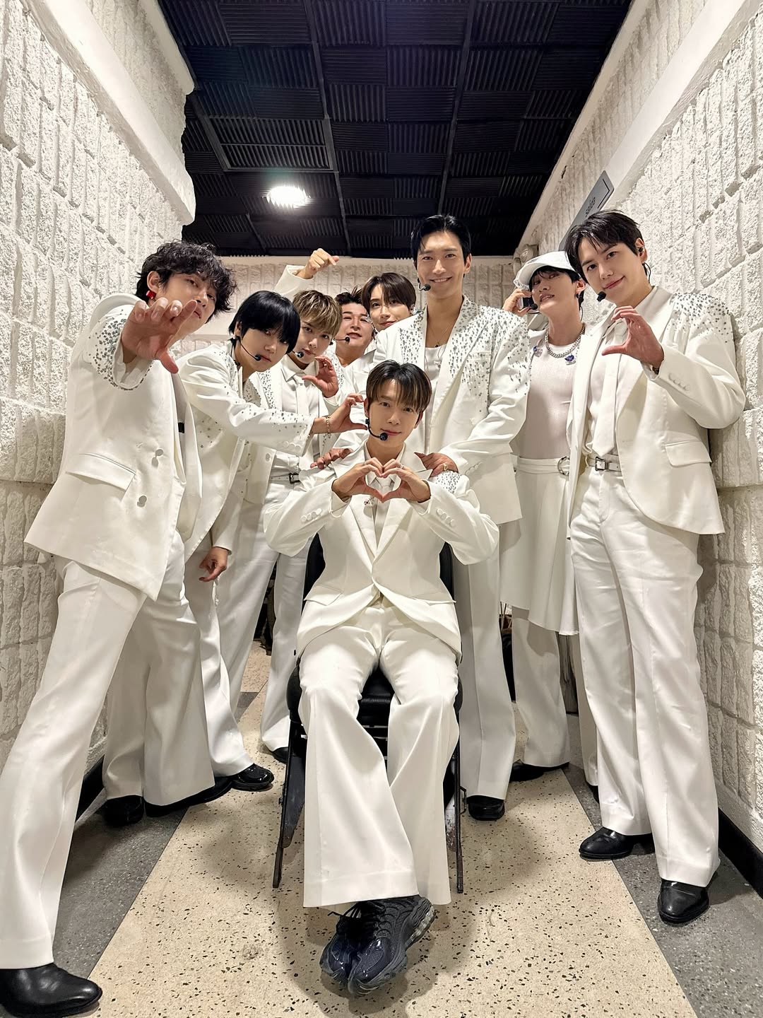 E.L.F.快衝!「SUPER JUNIOR 20週年特展」台灣獨家周邊、成員導覽,票價、亮點攻略 E.L.F.快衝!「SUPER JUNIOR 20週年特展」台灣獨家周邊、成員導覽,票價、亮點攻略