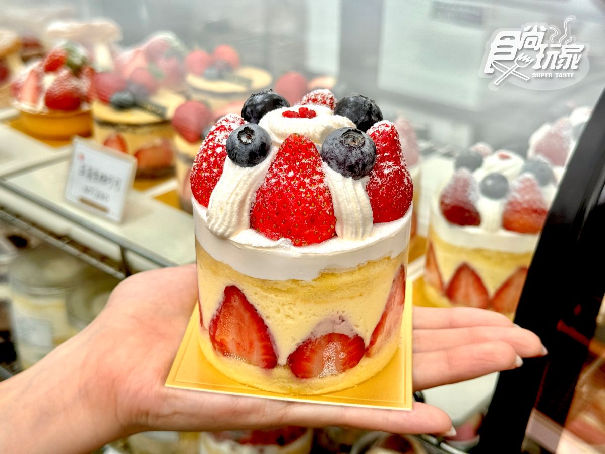 2026台南草莓甜點推薦10家！夢幻草莓蛋糕、爆量草莓冰、排隊草莓大福