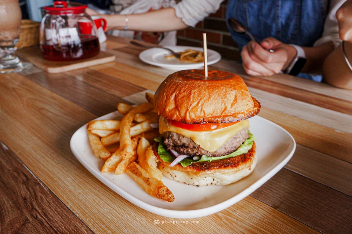 天元宮賞櫻後吃什麼？河景露臺第一排、巷弄隱藏版人氣早餐店，淡水早午餐10間推薦