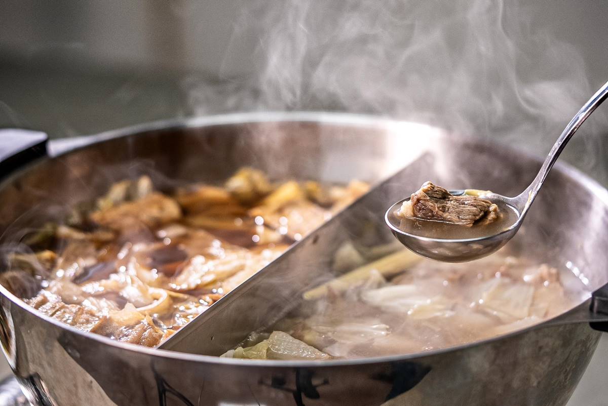 別只會吃義美、雅方！最強冷凍羊肉爐推薦Top10，這款肉多、湯頭濃郁