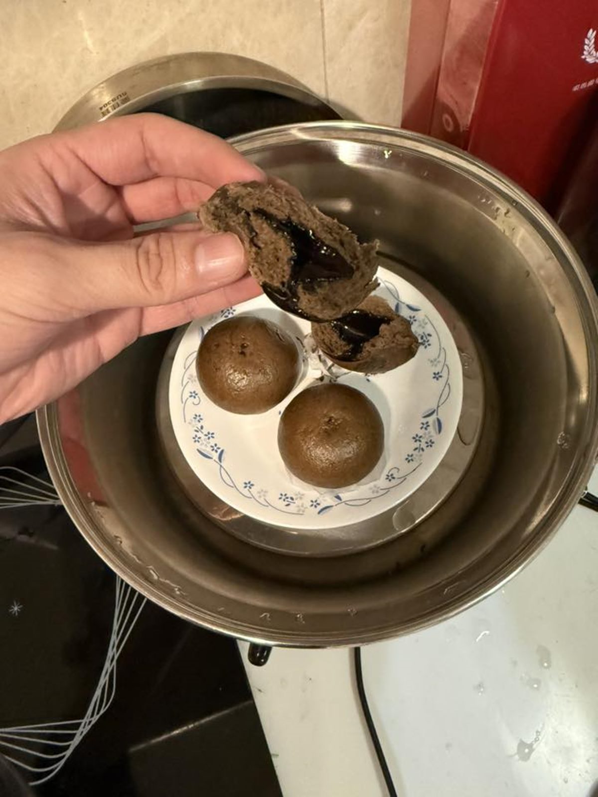 好市多暴紅甜點超難買！平均１顆不到11元，網友大推隱藏吃法「苦甜濃郁」