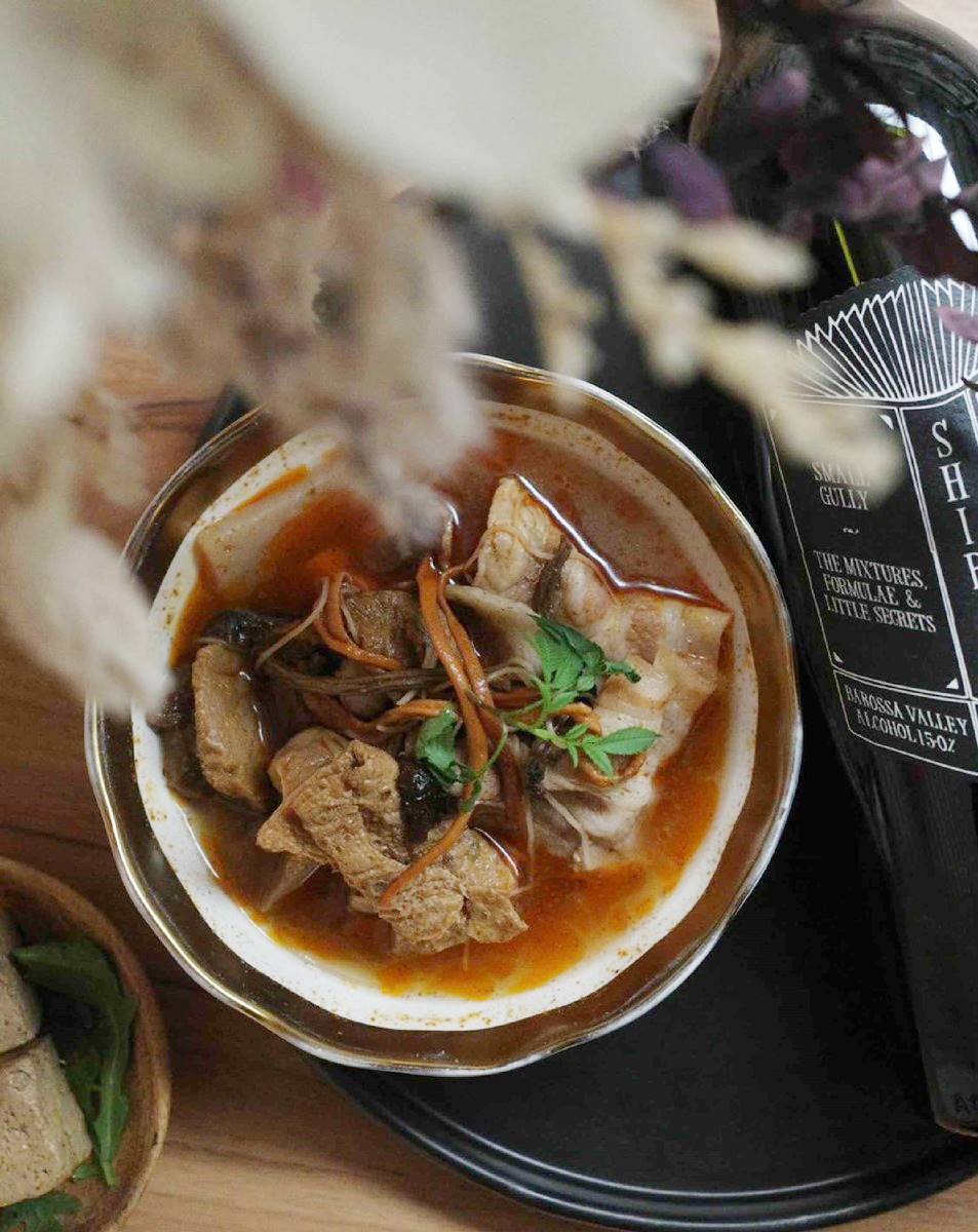 YouTuber痛風老饕聯名！ 台北最強「辦桌市集」快閃２天，超過40家美食集合