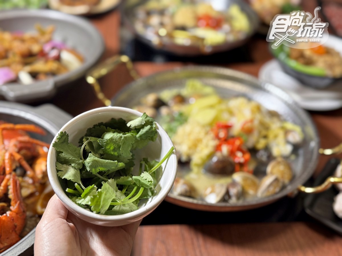 全新「港式火鍋」送活鮑魚！爆量卜卜鍋爽嗑「1.5斤蛤蜊」，６大必吃搶看