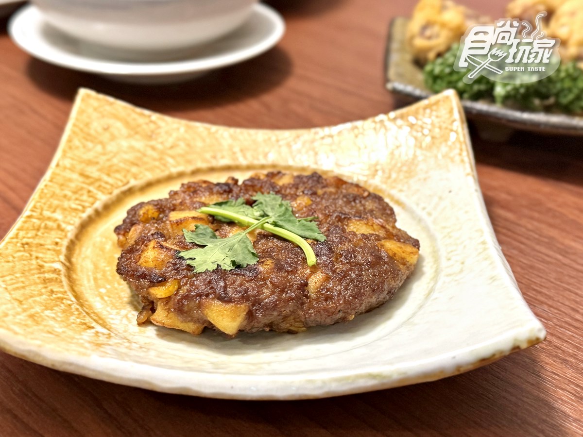 全新「港式火鍋」送活鮑魚！爆量卜卜鍋爽嗑「1.5斤蛤蜊」，６大必吃搶看