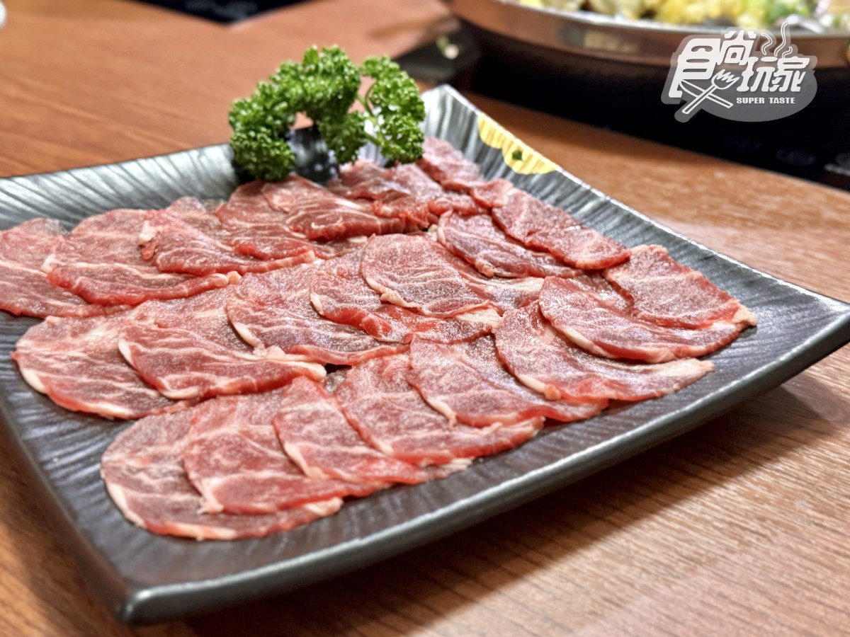 全新「港式火鍋」送活鮑魚！爆量卜卜鍋爽嗑「1.5斤蛤蜊」，６大必吃搶看