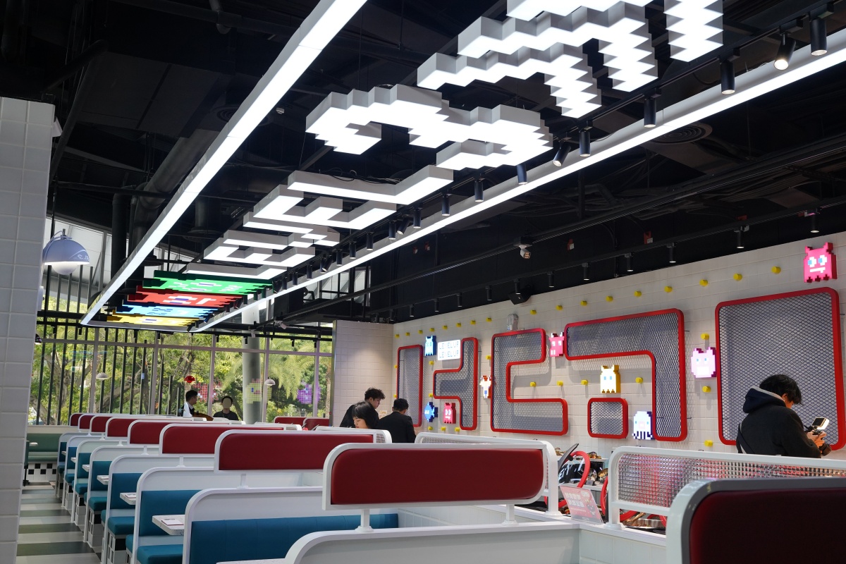 「全台最大我家牛排」搶先看！420元嗑排餐＋自助吧，海鮮、熱炒130道無限夾