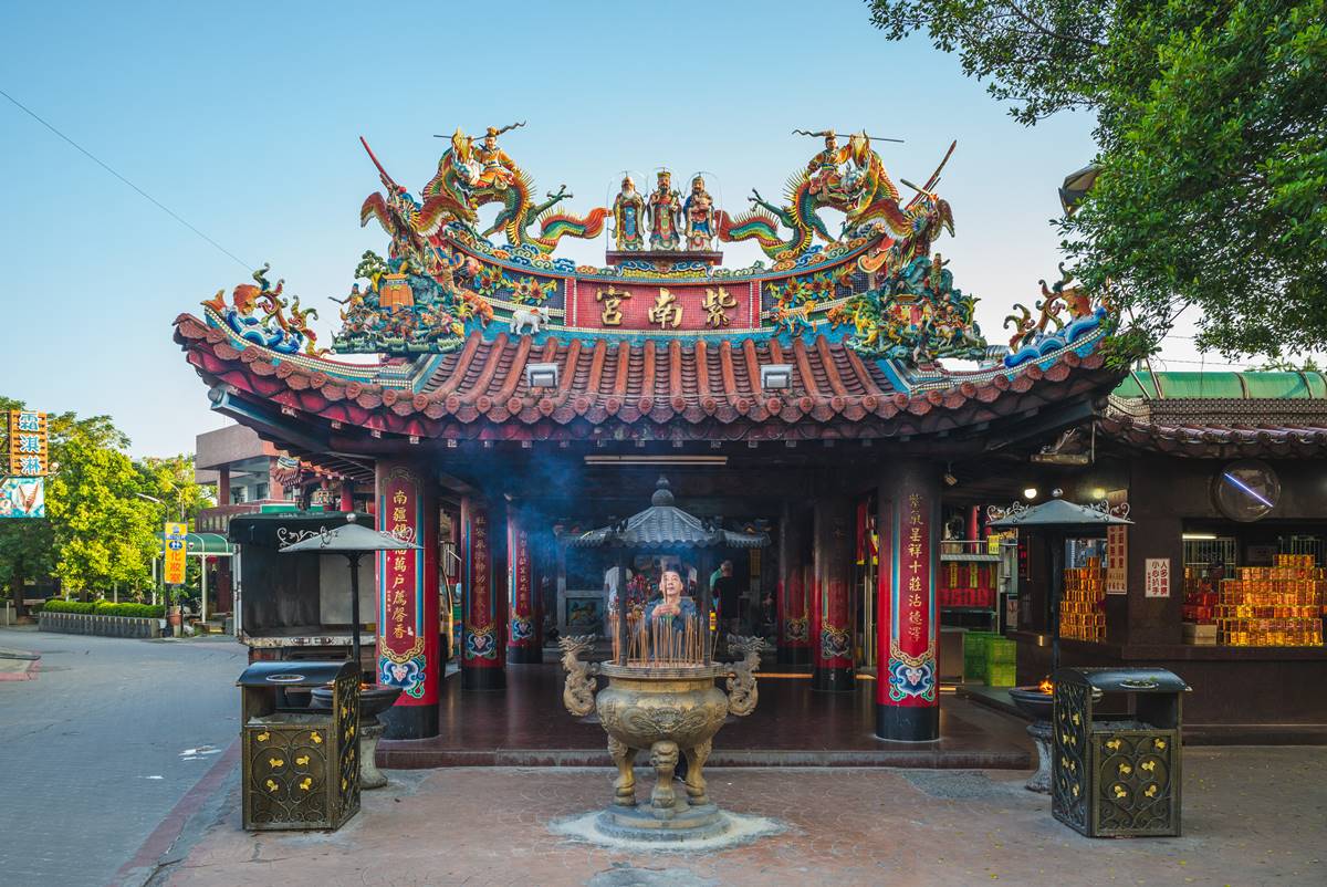 發財水別只會拿來喝！擺在「４位置」財源滾滾來，加碼發財金禁忌、使用方法