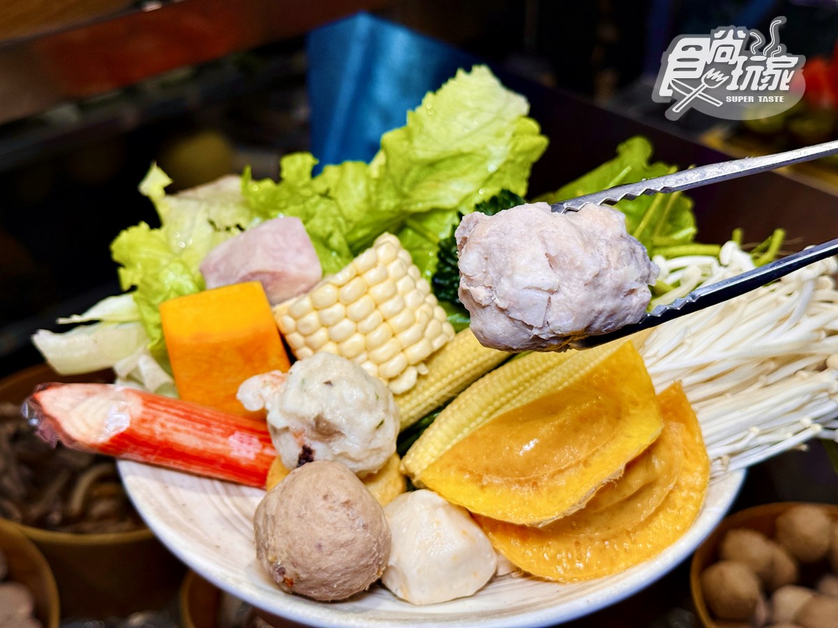 「南霸天火鍋」草莓吃到飽！百款草莓甜點＋自助吧暢吃，現切肉品、海鮮無限夾