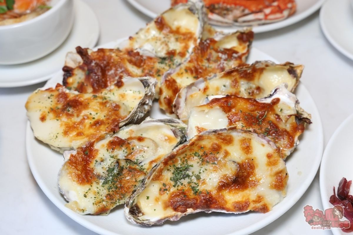 台南CP值最高「五星飯店吃到飽」！平日最低730元起，爽嗑烤鰻魚、焗烤生蠔