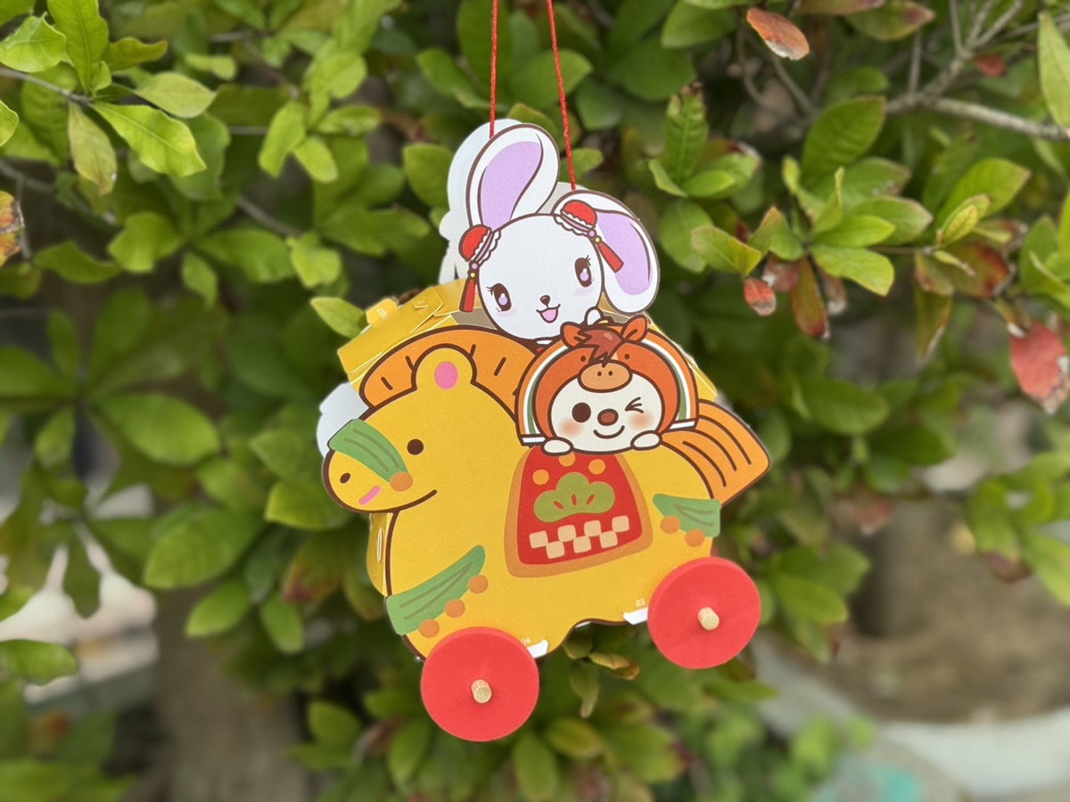 7-11新春福袋還有第２彈！KITTY、矮袋鼠、史努比７大IP、14款開箱，送小七燈箱