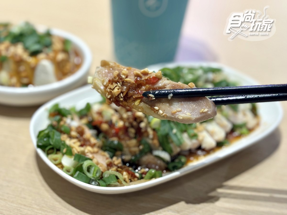 80元起吃爆！4.9星「平價銷魂燃麵」爽嗑巨無霸蟹黃麵，免費柚香小菜無限