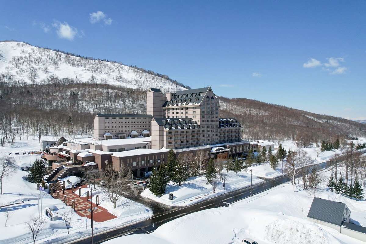 限時10天全年最低價！北海道滑雪６天５夜，食宿、滑雪課全包最低３萬６起