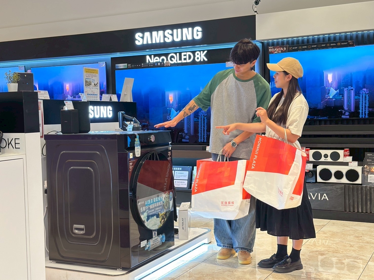 【賞燈美食祭】送150元抵用券！宏匯廣場新春優惠開跑，必玩霓虹星光樂園